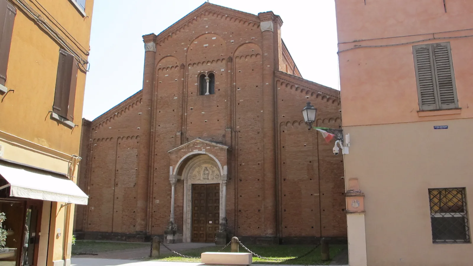 Facciata dell'Abbazia di San Silvestro a Nonantola